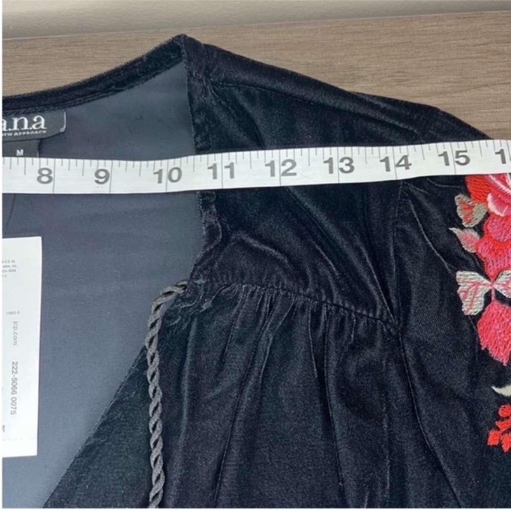 a.n.a Black Velvet Floral Embroidered Long Sleeve Boho Dress Medium - Picture 12 of 13